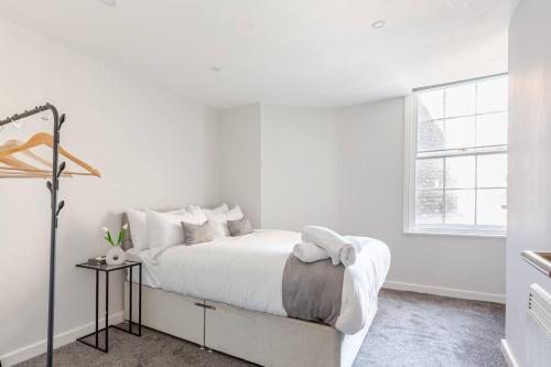 Modern 1-Bedroom City Centre Apartment, Liverpool Hideaway, Ливерпуль