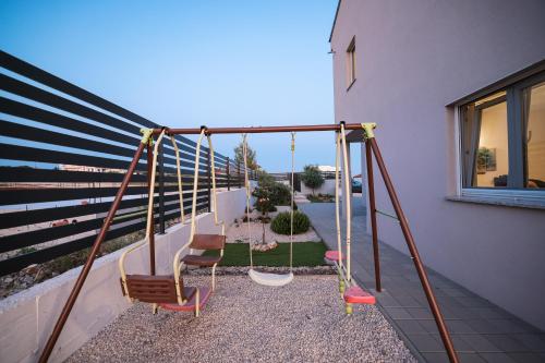 Villa Carmen-Heated pool- Near Zadar in Debeljak