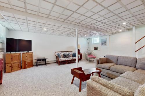 Hen Cove Cottage in Pocasset, USA