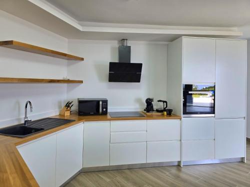 virtuve, Nature Retreat with Private Pool 279 in Fushë-Draçi