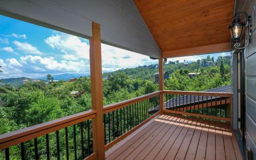 Edgewood Retreat thumb 4