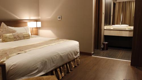 Shoregate Hotels