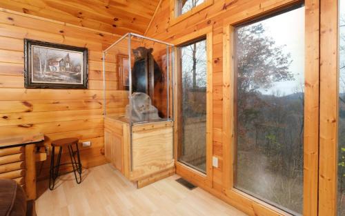 Snuggly Bear Cabin - image 2
