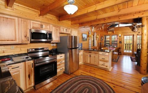 Facilities, Almost Bearadise in Pittman Center