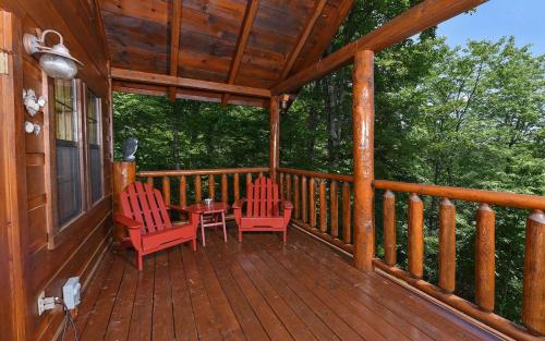 Facilities, Almost Bearadise in Pittman Center