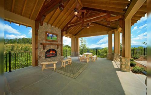 Shooting Star in Sevierville, USA