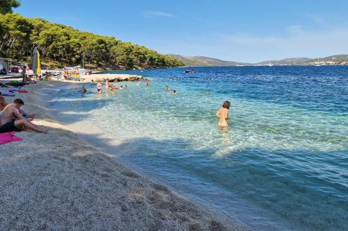 Apartments by the sea Okrug Donji Ciovo - 11144 - image 7