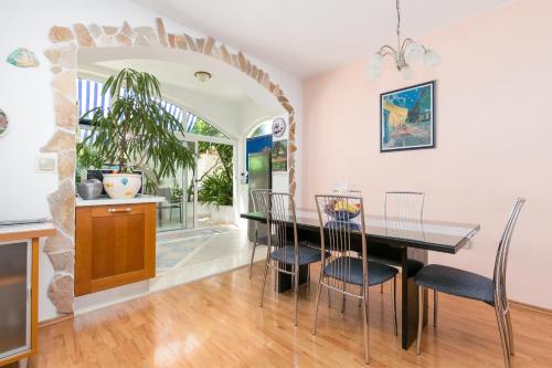 Létesítmények, Apartments by the sea Okrug Donji, Ciovo - 11144 in Okrug Donji