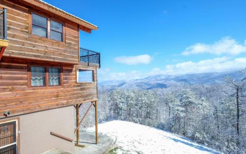 Three-Bedroom Villa image 10