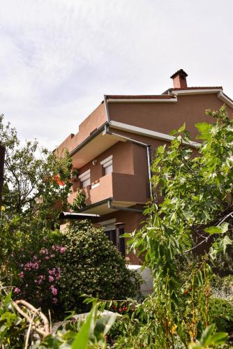 Apartments with parking space Krasica, Rijeka - 23488 in Krasica