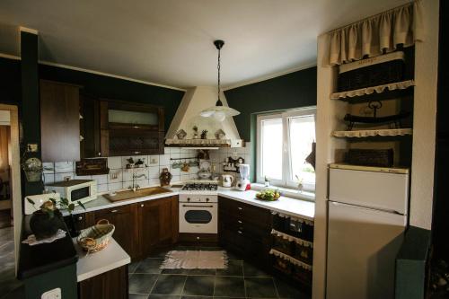 virtuve, Apartments with parking space Krasica, Rijeka - 23488 in Krasica