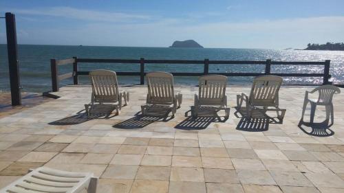 Casa a 20 metros da praia, Wi-Fi em condomínio privado! (Casa a 20 metros da praia, Wi-Fi em condominio privado!) in Praia Baia Formosa