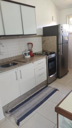 Casa a 20 metros da praia, Wi-Fi em condomínio privado! (Casa a 20 metros da praia, Wi-Fi em condominio privado!) in Praia Baia Formosa
