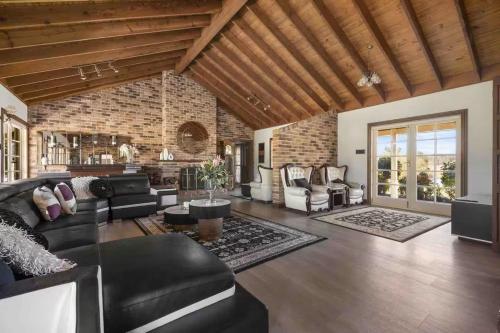 Wine Country Homestead - Spacious Retreat – khách sạn tại Lovedale