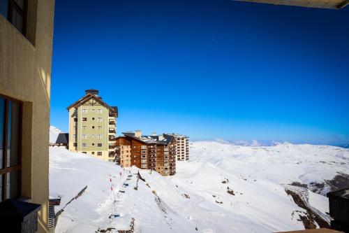HOM I Edif Valle Blanco 3D2B jacuzzi SKI IN y OUT VB104 in Valle Nevado