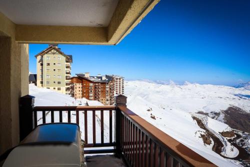 HOM I Edif Valle Blanco 3D2B jacuzzi SKI IN y OUT VB104 in Valle Nevado