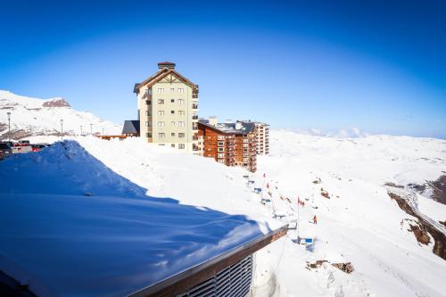 HOM I Edif Valle Blanco 3D2B jacuzzi SKI IN y OUT VB104 in Valle Nevado