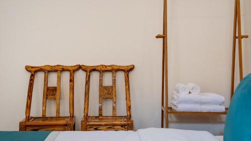 Double Room with Mountain View image 6
