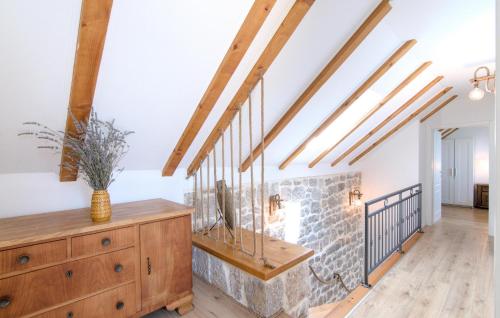 Фасада на хотела, Cozy Home In Imotski With Wifi in Gornji Vinjani