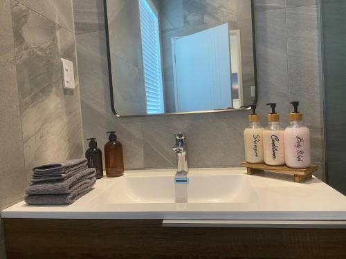 Your Modern Private Room Awaits in Westgate, Auckland (photo 5)