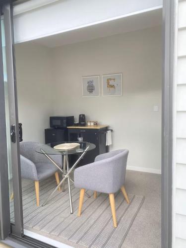 مطبخ, Your Modern Private Room Awaits in Westgate in Massey
