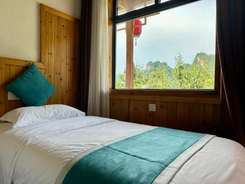 Triple Room with Mountain View image 5