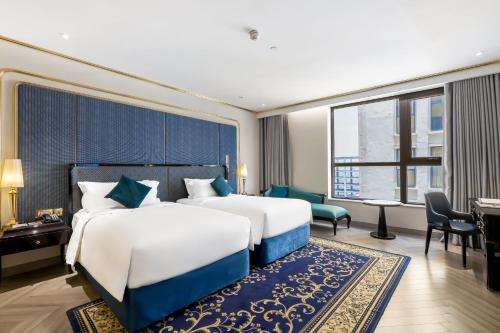 room detail thumbnail 0