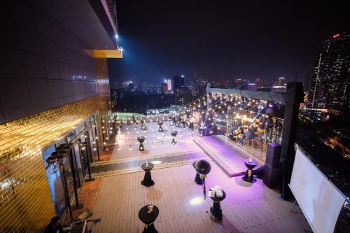 Swimming pool, Dolce by Wyndham Hanoi Golden Lake in Ba Dinh