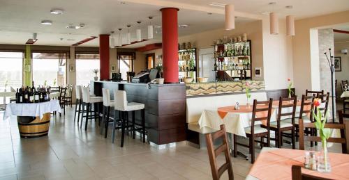  Granárium Központ – Nagysáp in Nagysáp