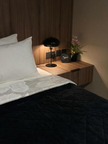 Deluxe Double Room image 5