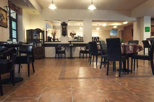 Hotel Na Skalkách - image 10