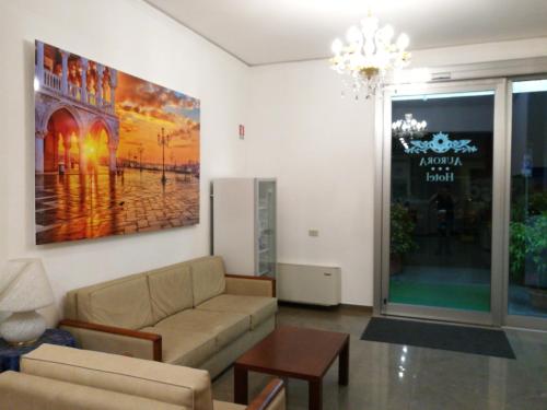 Hotel Aurora - image 9