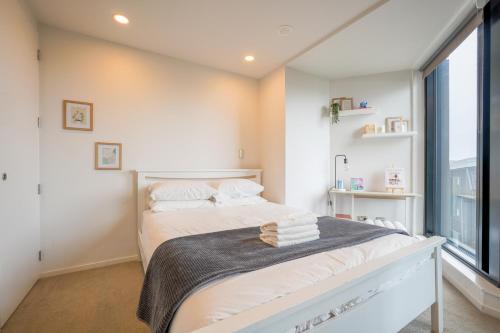Modern 2 Bedroom Apartment with City Convenience, Auckland (photo 10)