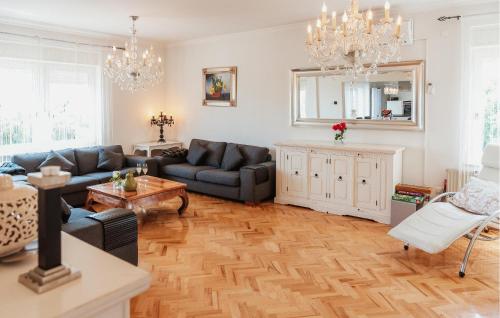 Stunning Home In Dugo Selo in เซสเวตสกี คราลเยเวซ