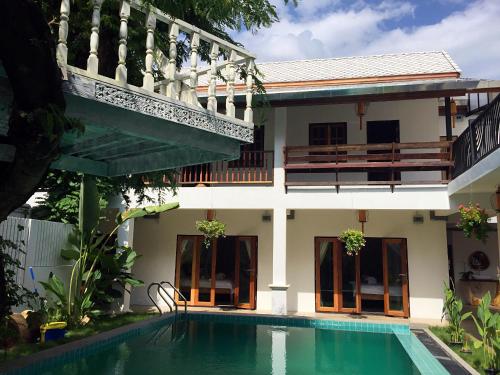 Garden Yard Inn Chiangmai Room Type - Double or Twin Room with Swimming Pool Access
