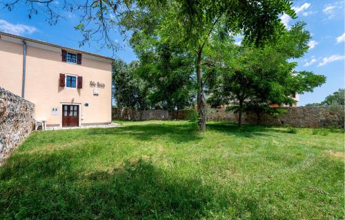 1 Bedroom Awesome Home In Bale