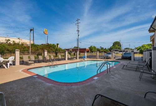 Quality Inn Brownsville detail
