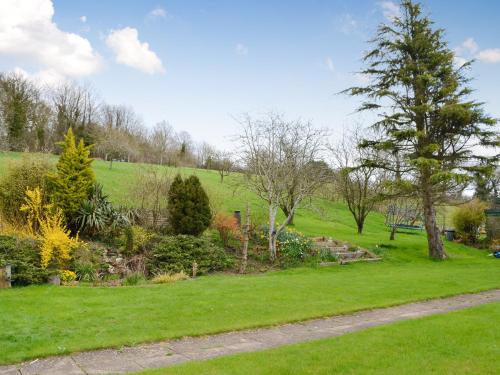 A szálláshely kívülről, Three Ways in Trinity