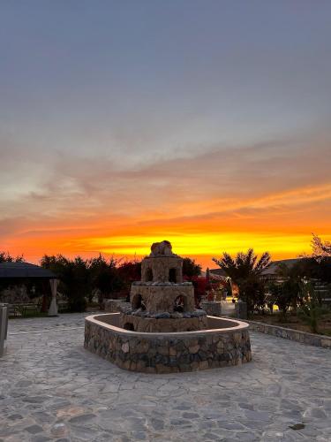 Exterior view, Jebel Shams Resort in Al Ḩayl