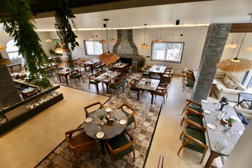 Q' Nest - Hotel Cloud End Lansdowne in Lansdounas