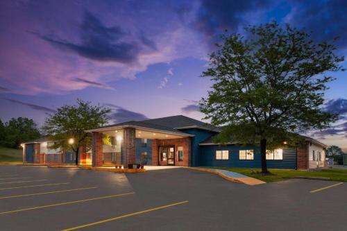 AmericInn by Wyndham Reedsburg in Reedsburg, USA