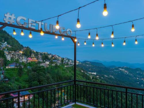 Surrounding environment, The Hosteller Mussoorie, Mall Road in Mussoorie