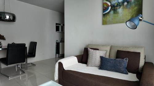 One-Bedroom Suite image 3