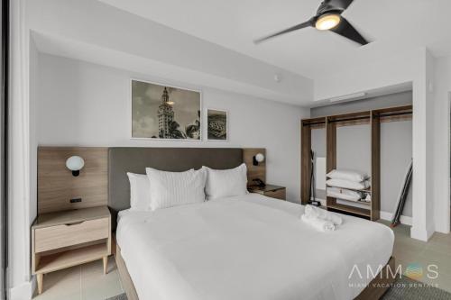 1-BR Downtown Miami Getaway on the 24th floor in Miami, USA