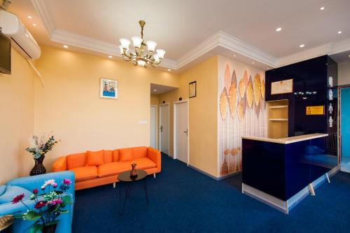 Weiyi Boutique Hotel in Hongshan Asia Commercial and Trade Area