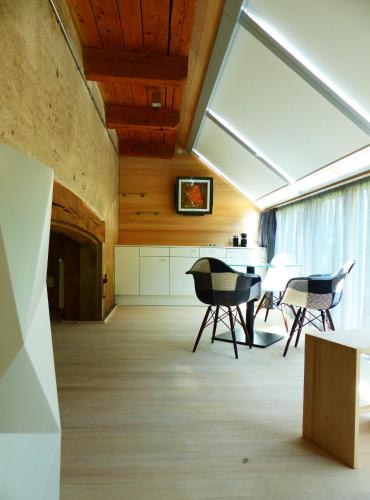 地科隆贾尼酒店