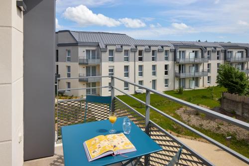 Zenitude Hôtel-Résidences Cholet - 발코니/테라스