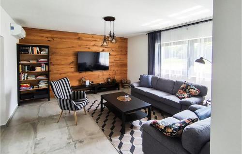 Beautiful Home In Sveti Ivan Zabno With Sauna in Krizevci