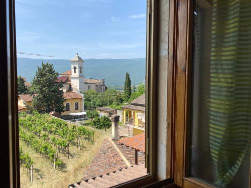 Viesnīcas āriene, Orchidea Retreat - View of Mountains & Vines in Poggio Picenze