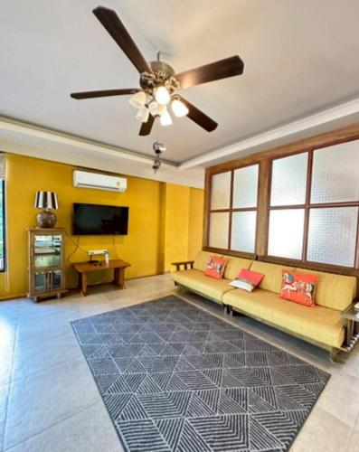 The Leaf Pool Villa Resort